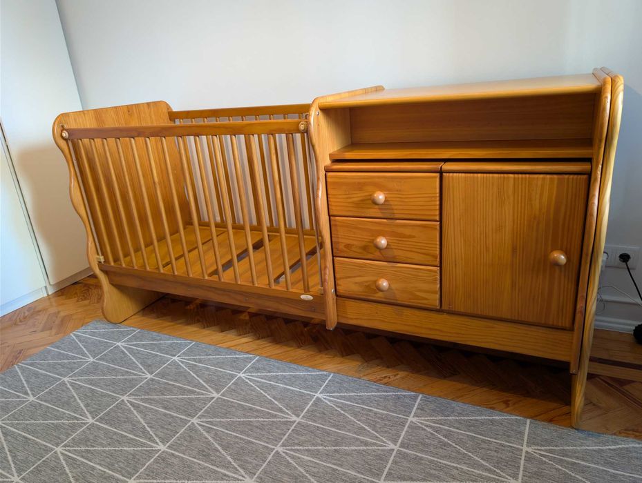 Cama de bebé convertível + quarto completo (madeira maciça)