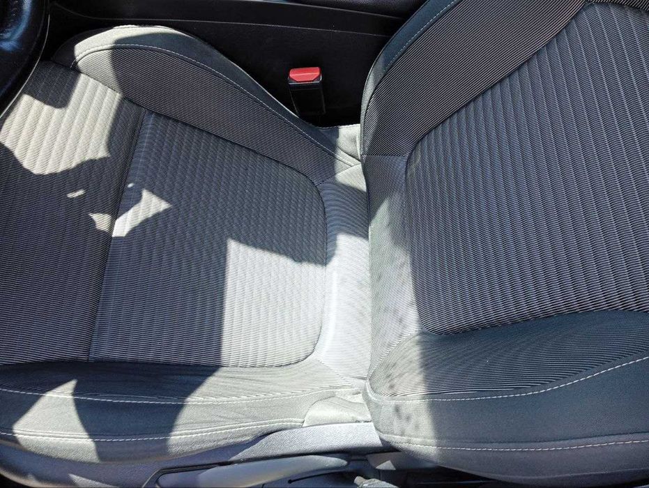 Vendo o meu carro. Renault Grand Scenic 2017. Venda urgente, por isso o preço é muito baixo.