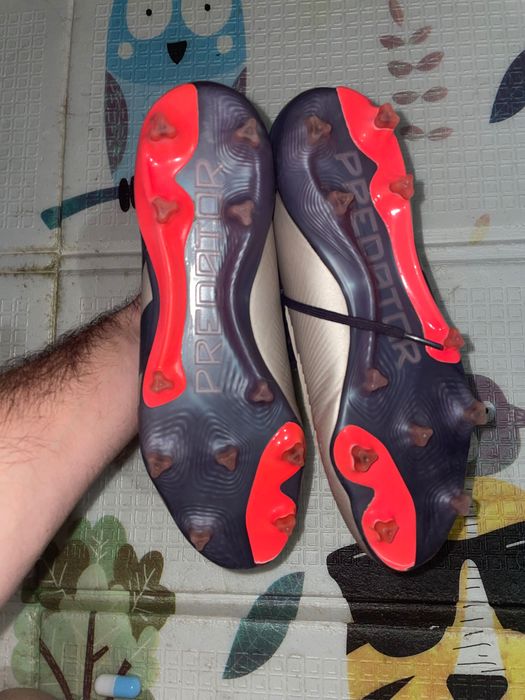 Футбольні бутси Adidas Predator