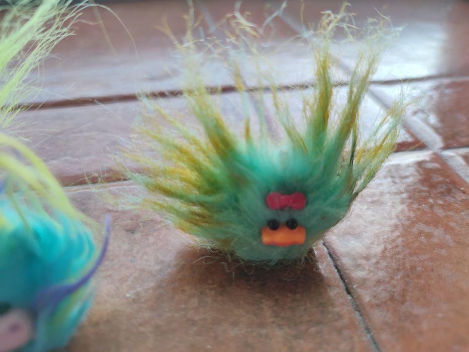 Vendo conjunto bonecos para lápis