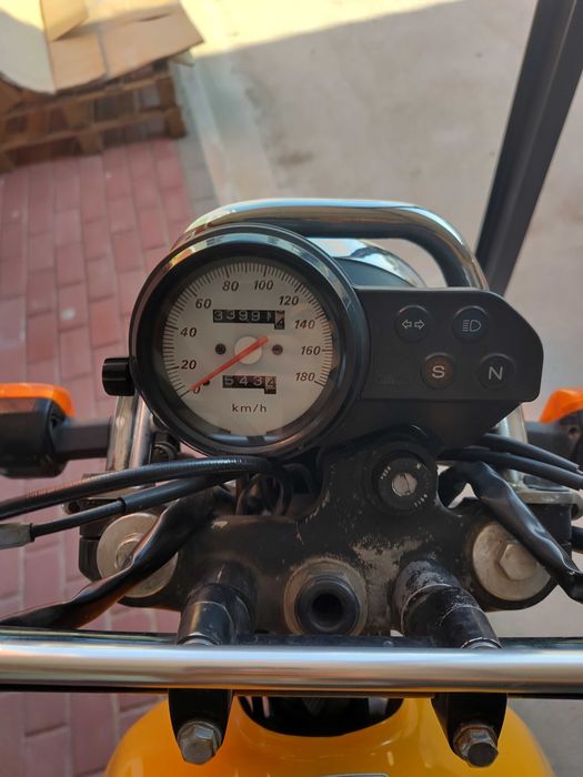 Honda SLR 650 RD09