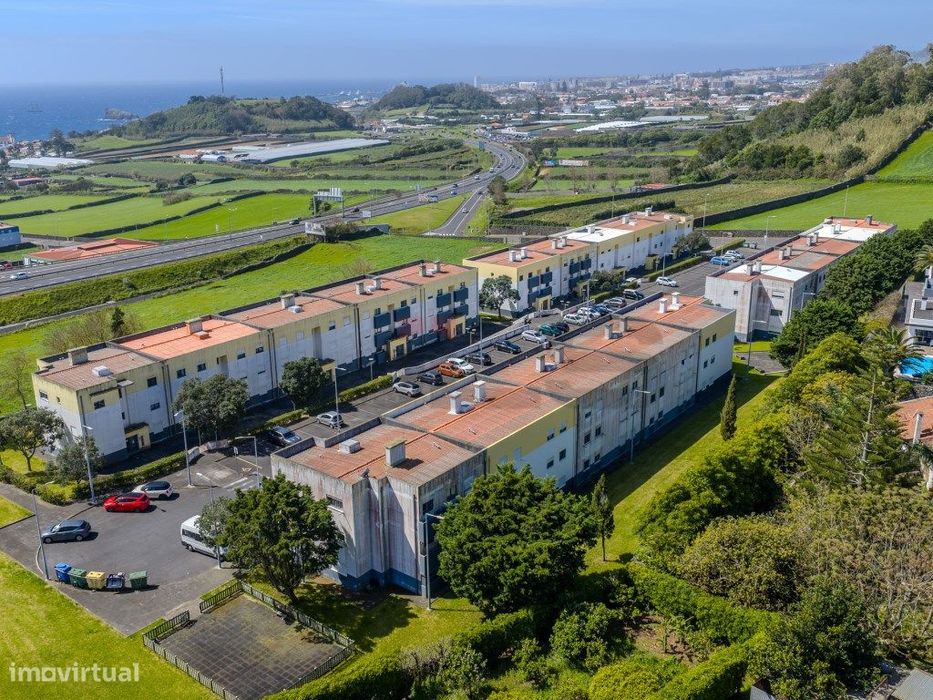 Apartamento T2 perto da praia - São Roque