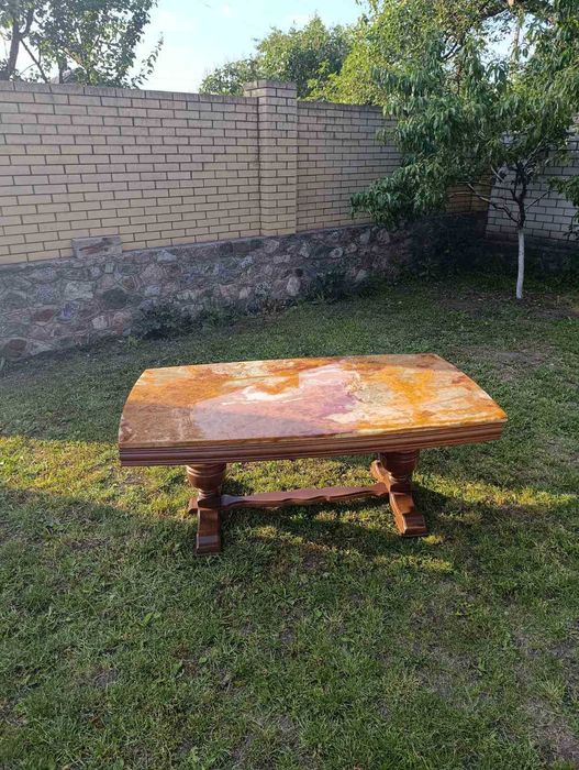 Журнальный стол дерево мрамор оникс