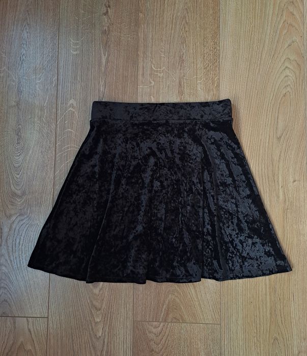 Черная нарядная бархатная юбка клеш 152/158 в школу
