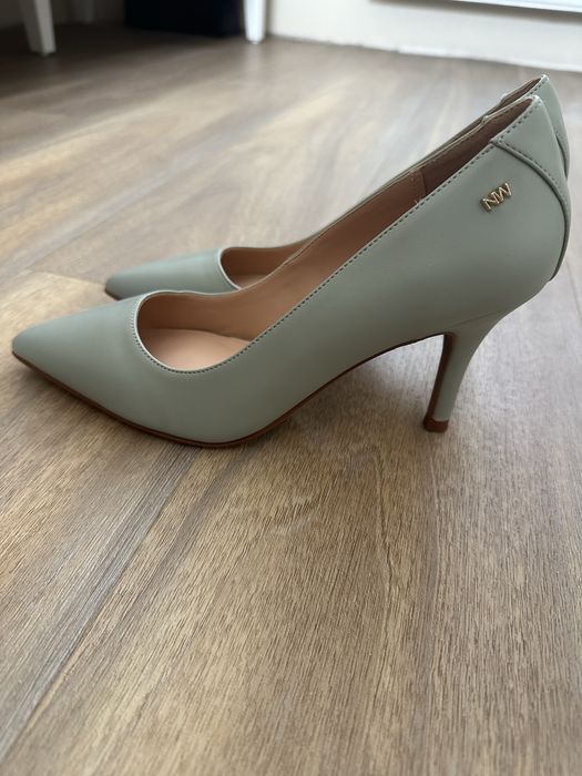 Szpilki miętowe Nine West 37