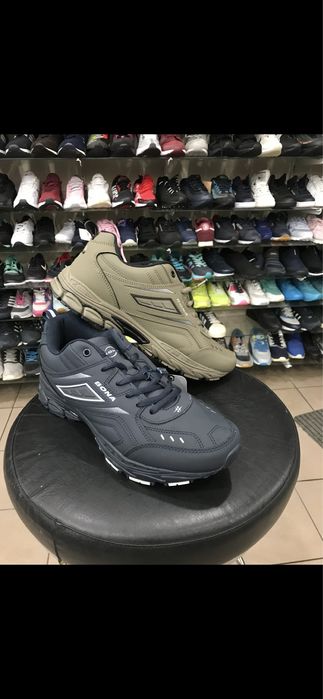 Кроссовки bona. Сандали, шлепки. Бона. Синие, черные, серые, белые.