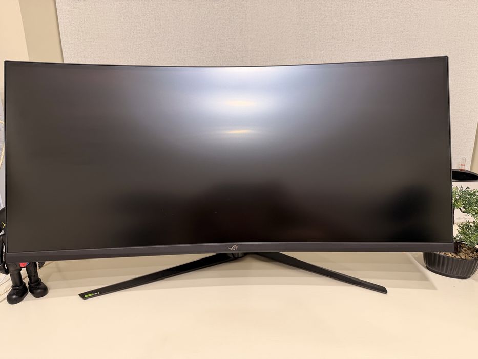 Монітор ASUS 34,1 ROG Strix XG349C Curved (90LM06V0-B01A70) IPS Black