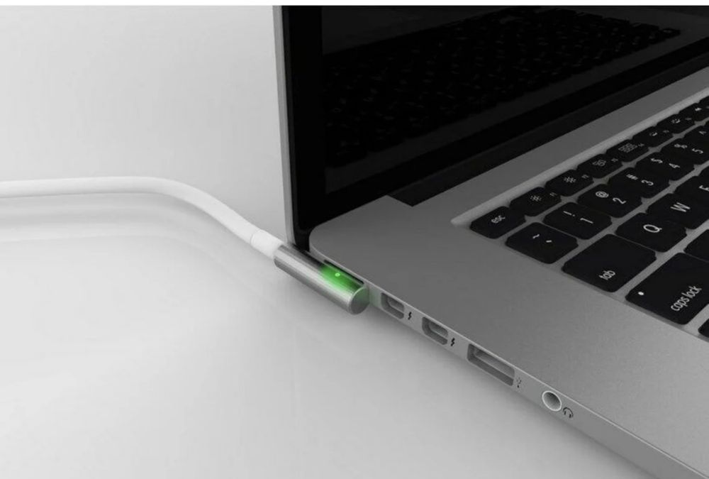 Carregador original de Macbook Pro