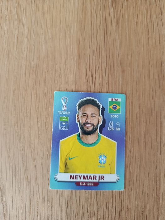 Vendo cromo mundial 2022  Neymar em bom estado