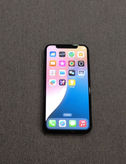 iPhone Xs 64 Гб батарея 85