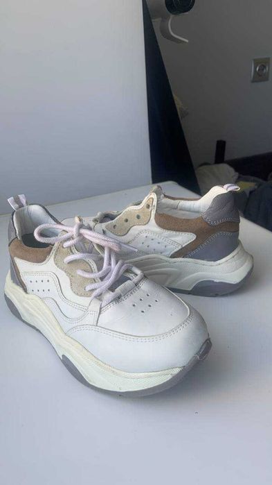 Кросівки lasocki young 32 р. шкіряні