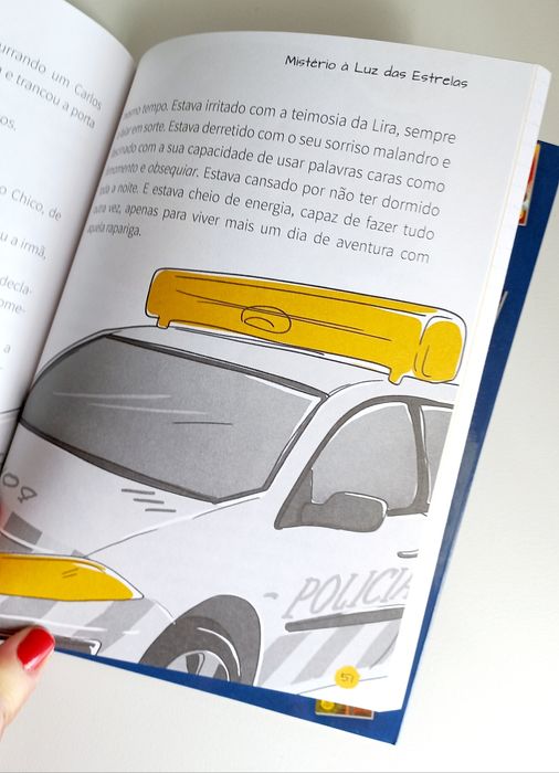 Livro Coleção clube de Cientistas  Mistério à Luz das estrelas