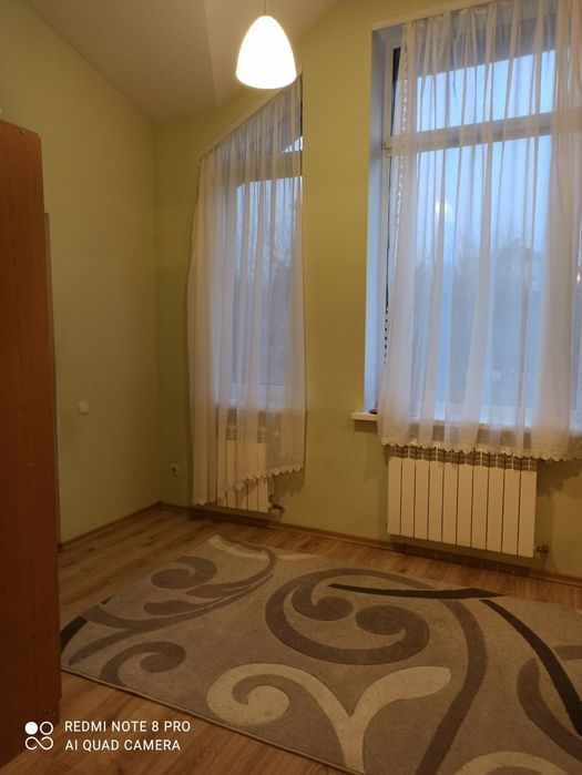 Продаж будинку  на 8 сотках землі