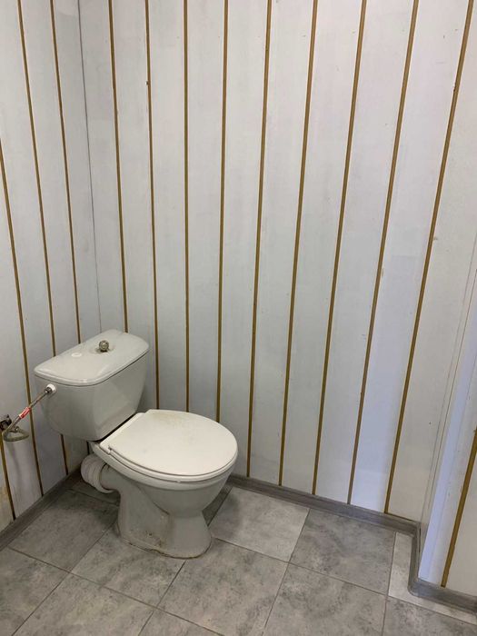 Продаж комерційного приміщення від власника склад (червона лінія)