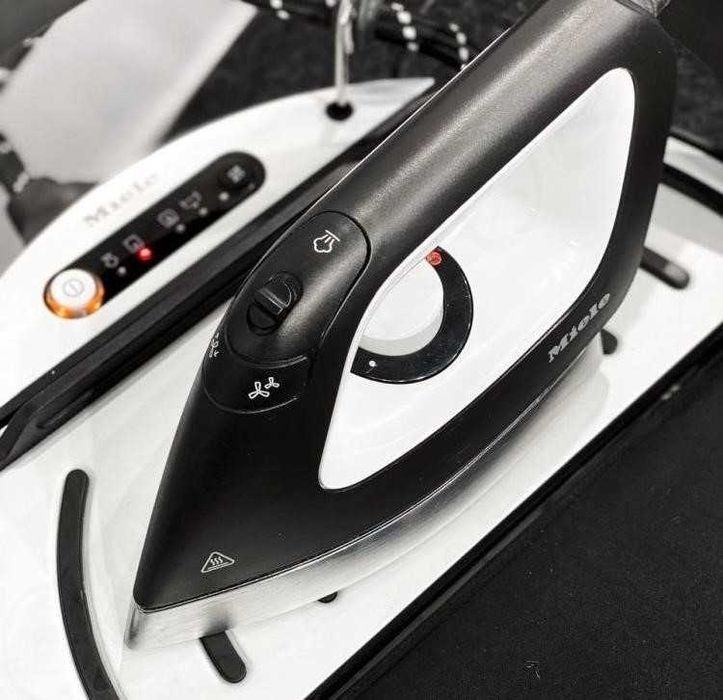 Прасувальна система Miele / Міле B 2847, класична