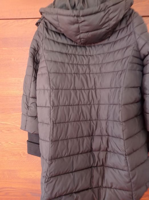 Zimowa kurtka z kapturem