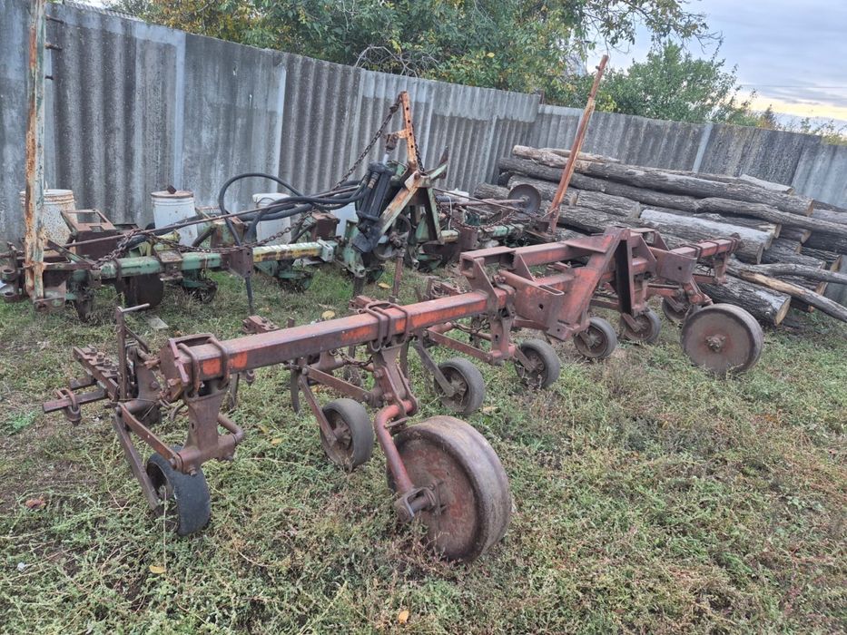 Культиватор, сівалка, оприскувач