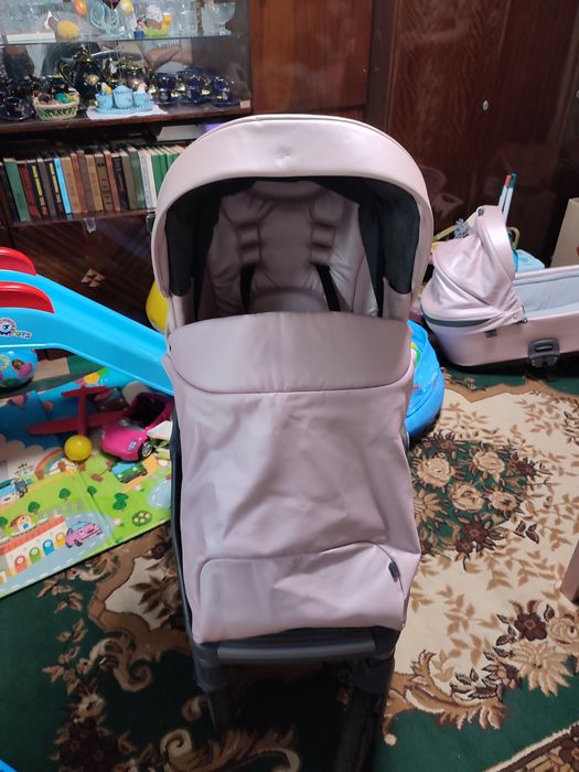 Продам дитячу коляску