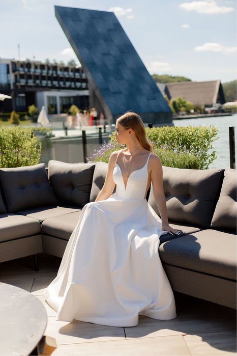 Випускна / весільна сукня