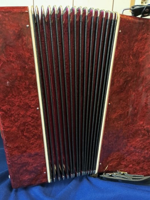 Akordeon 80 basów