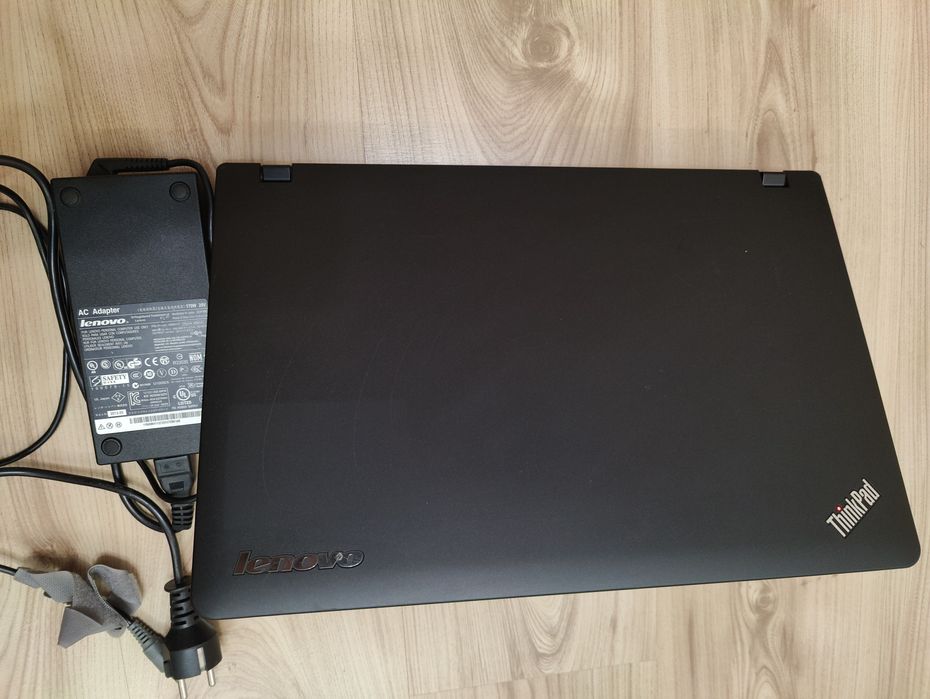 Lenovo ThinkPad Edge E520 Core i5-2450M CPU  6ГБ/720 DDR3