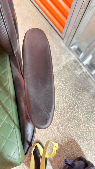 Крісло компʼютерне геймерське Cougar