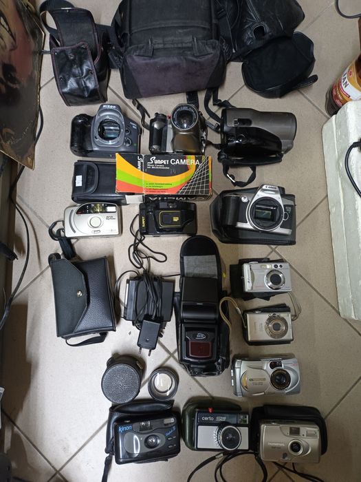 Aparat analogowy zestaw aparatów analogowych 12 sztuk lampa