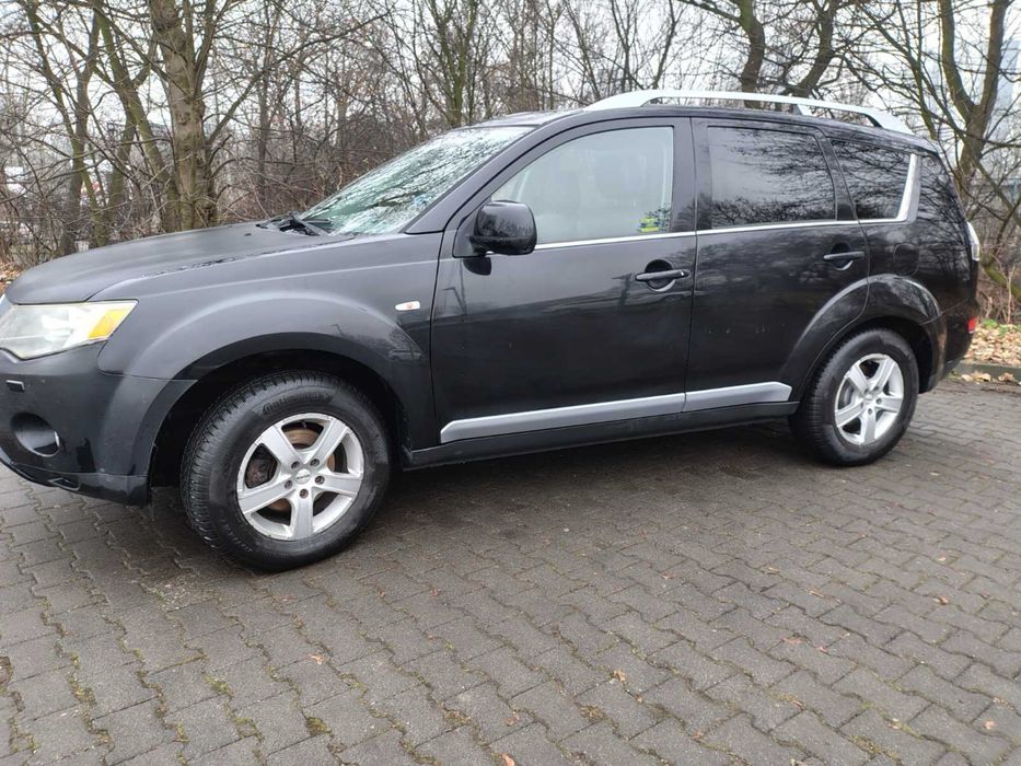 Mitsubishi Outlander XL 4X4 дизель авто для ЗСУ