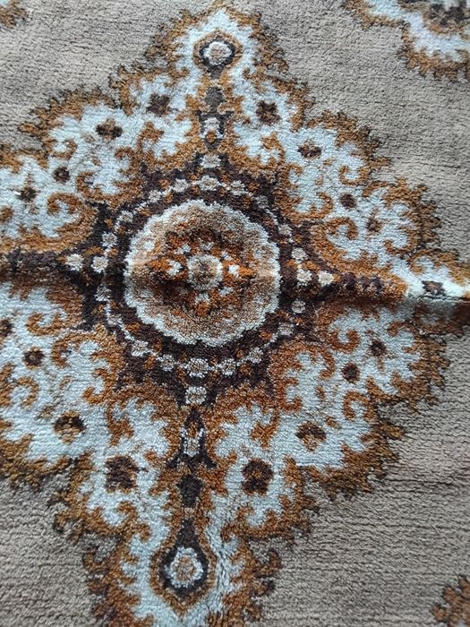 Carpete antiga como nova