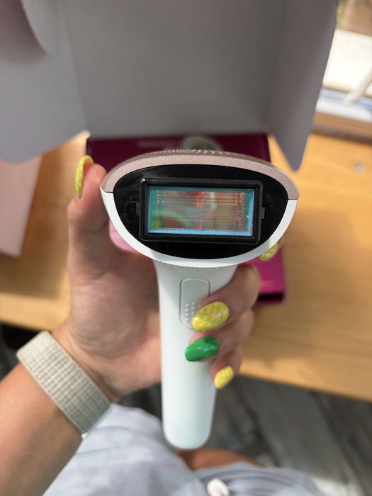 Фотоепілятор Philips Lumea Advanced BRI921/00