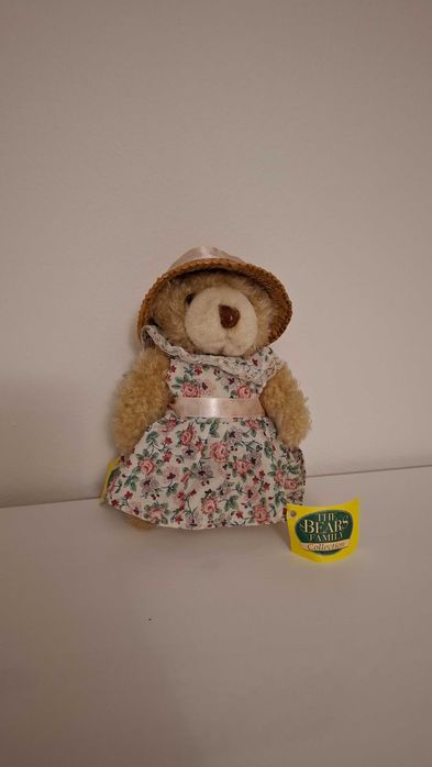 Colecção de 8 ursos de peluche "The Bears Family collection"
