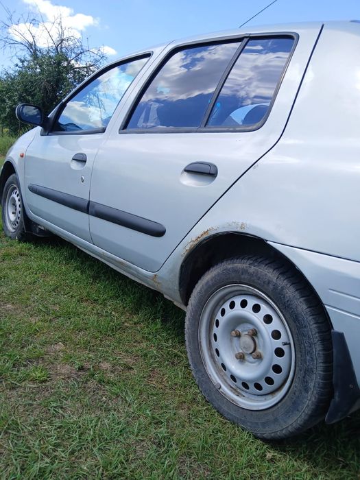 Renault Clio 2001