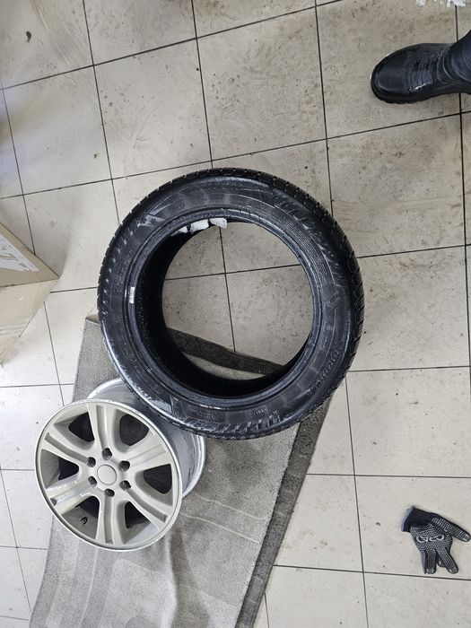 Зимняя резина 215-55-17 радиус 17 зима  поштучно