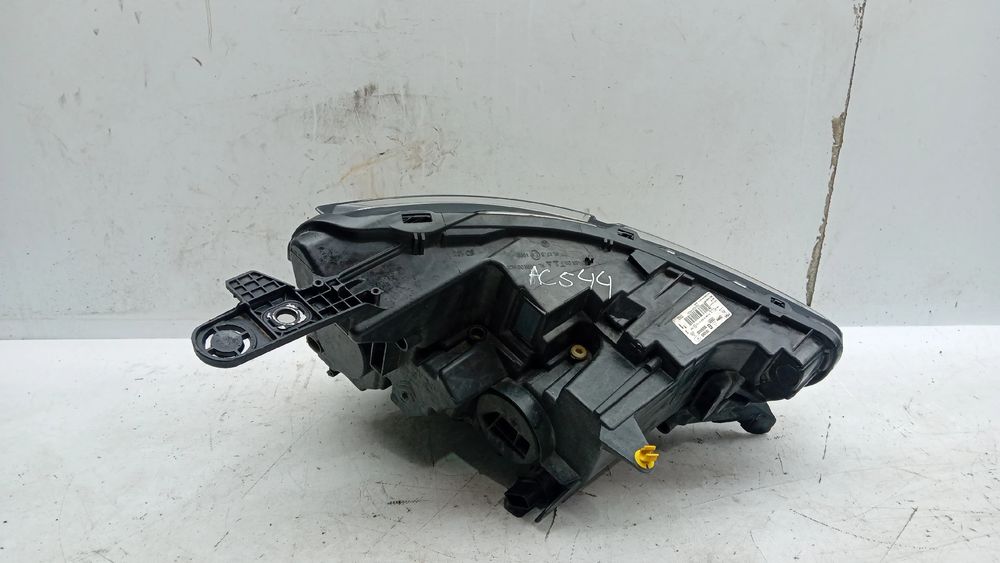 Ótica / farol esquerda CITROËN C4 III