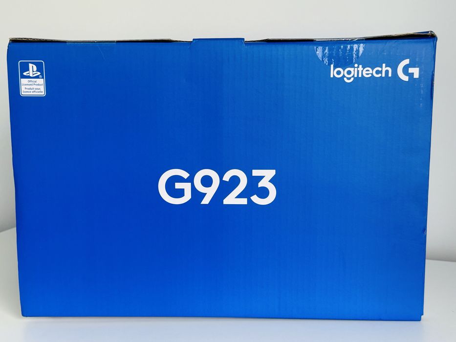 Ігрові кермо руль та педалі Logitech G923 для PlayStation
