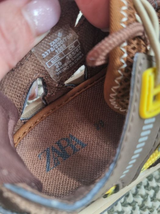 Босоніжки, сандалі  zara