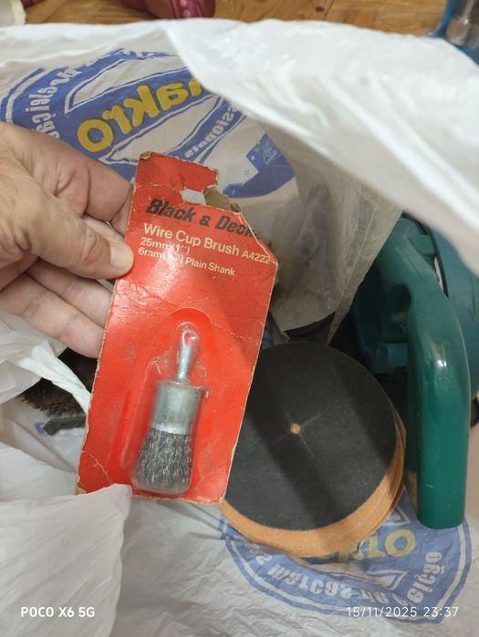 Lote de acessórios Black & Decker para máquina de corte e lixadeira