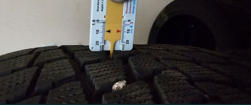 Шины всесезонные, 275 40 20 - 315 35 20, 8мм