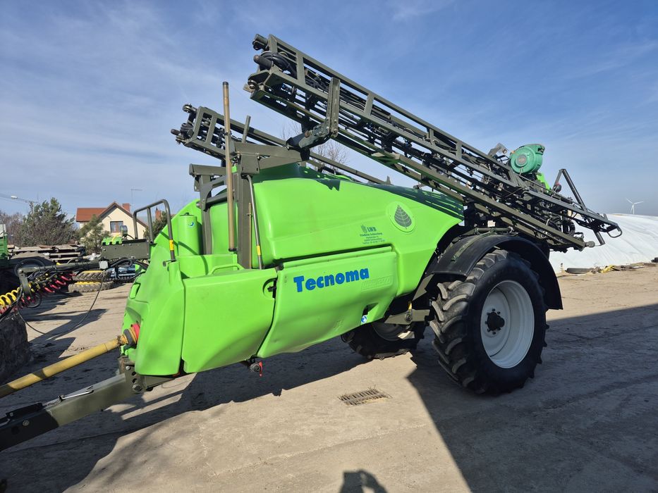 Opryskiwacz Tecnoma tecnis 3500 litrów 24 metry
