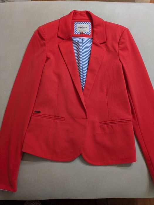Blazer vermelho da Pepe Jeans