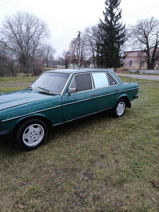 Продам мерседес 123