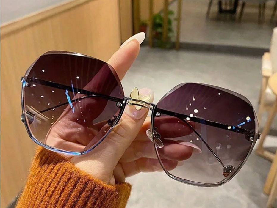 Продам сонцезахисні окуляри