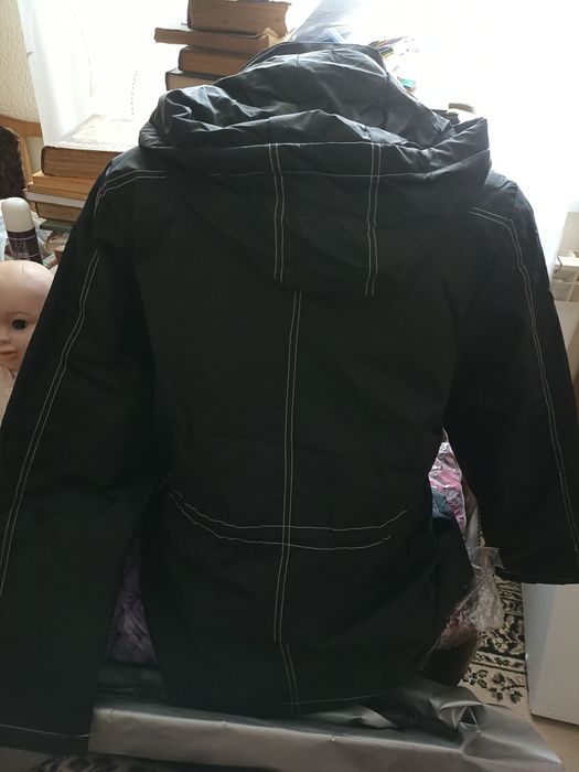 Курточка спортивна