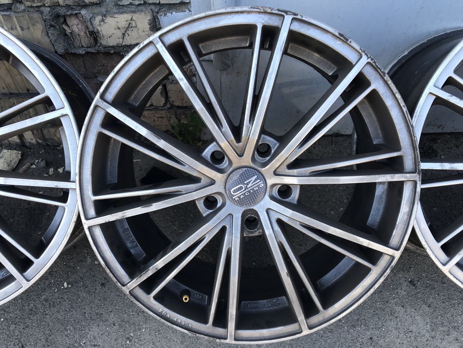 Продам Диски  OZ KBA 48308 R17 5*108