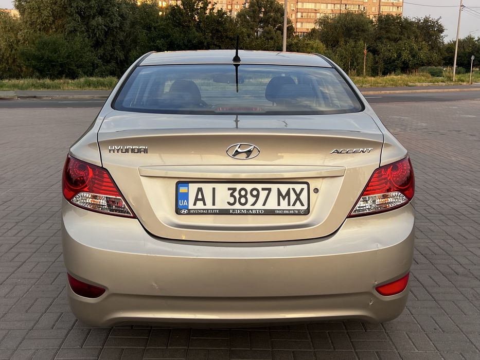 Hyundai Accent 1.6 2012