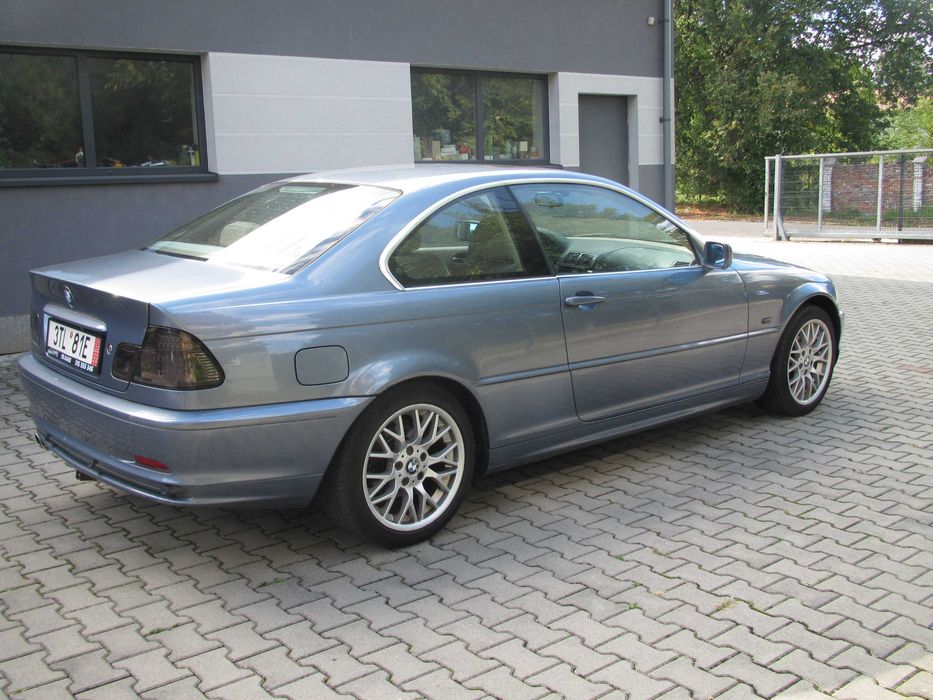 sprzedam dobre i pewne auto.