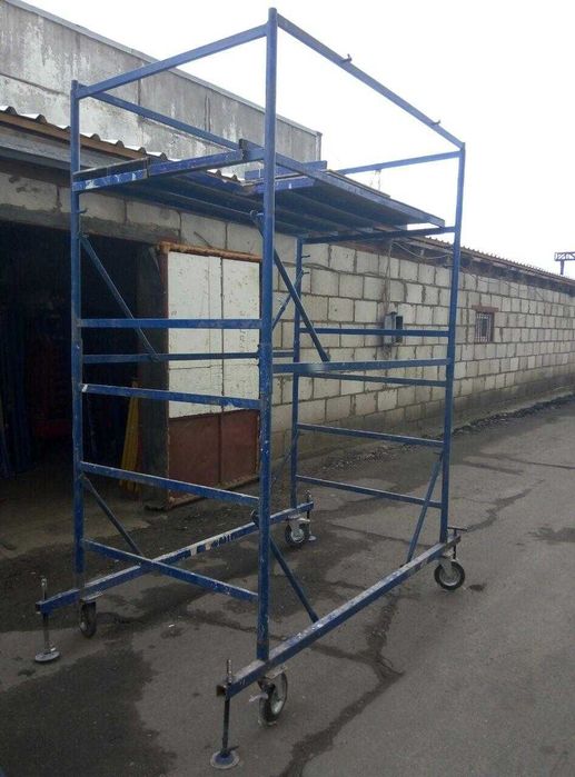 Вишка тура пересувна збірно-розбірна