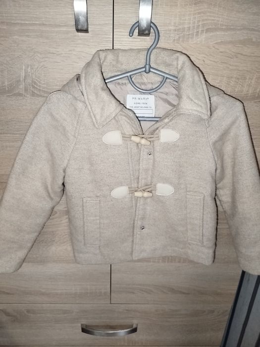 Продам дитяче пальто  на 4-5 років