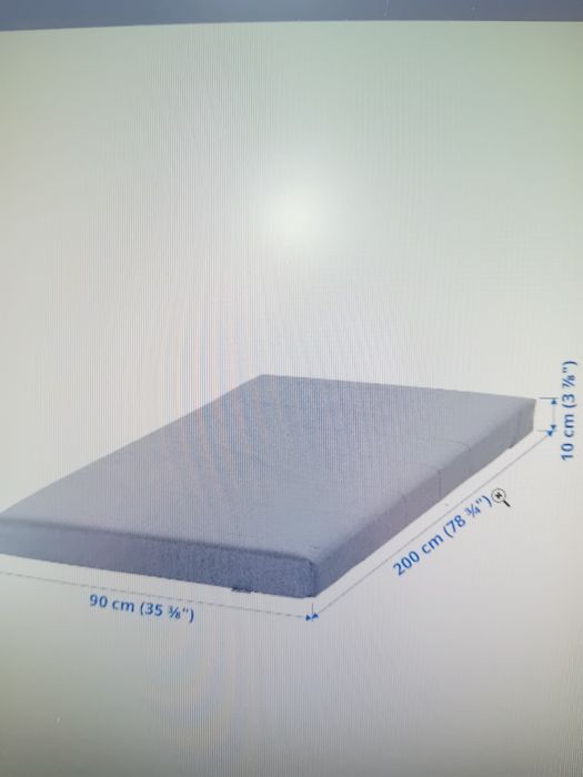 Estrado e colchão ikea