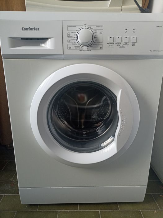 Máquina de lavar roupa Confortec quase nova
